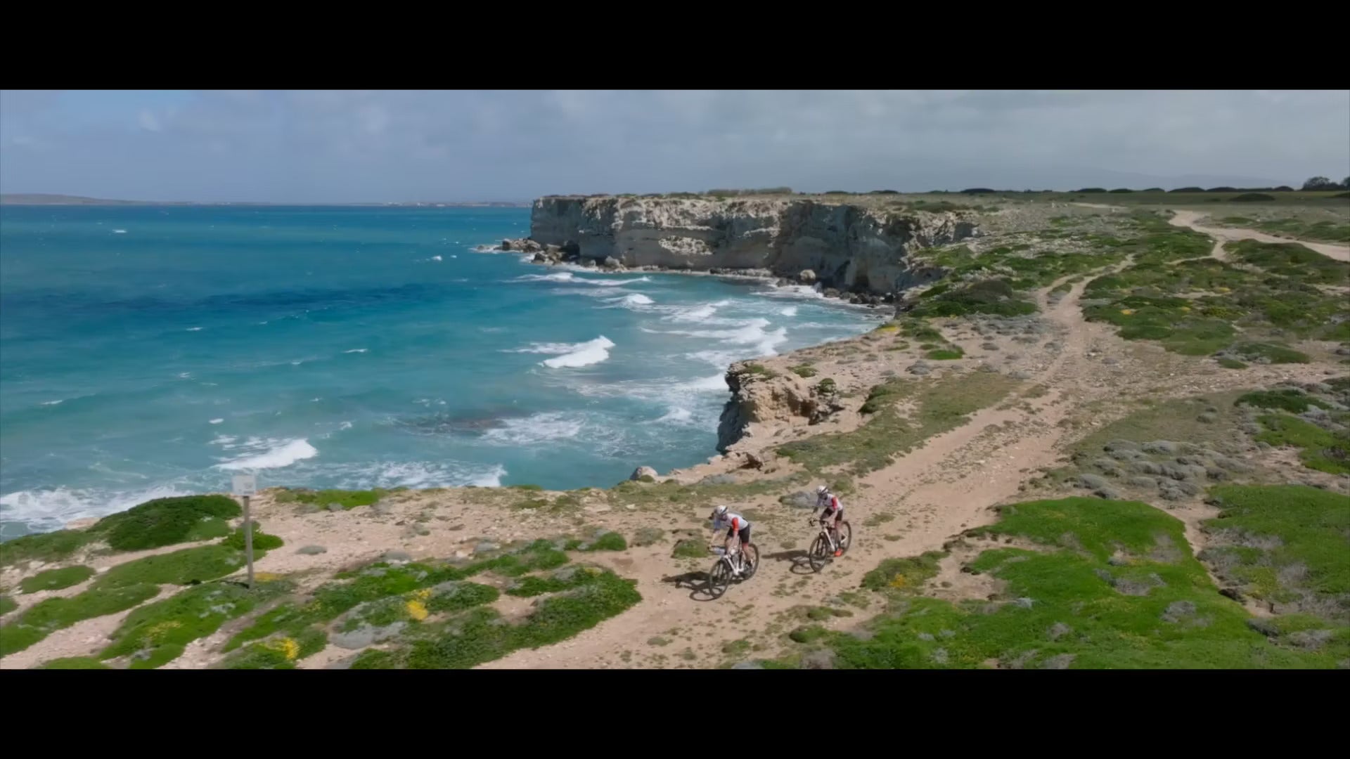 Video Banner Guarda ora Video Banner Guarda ora