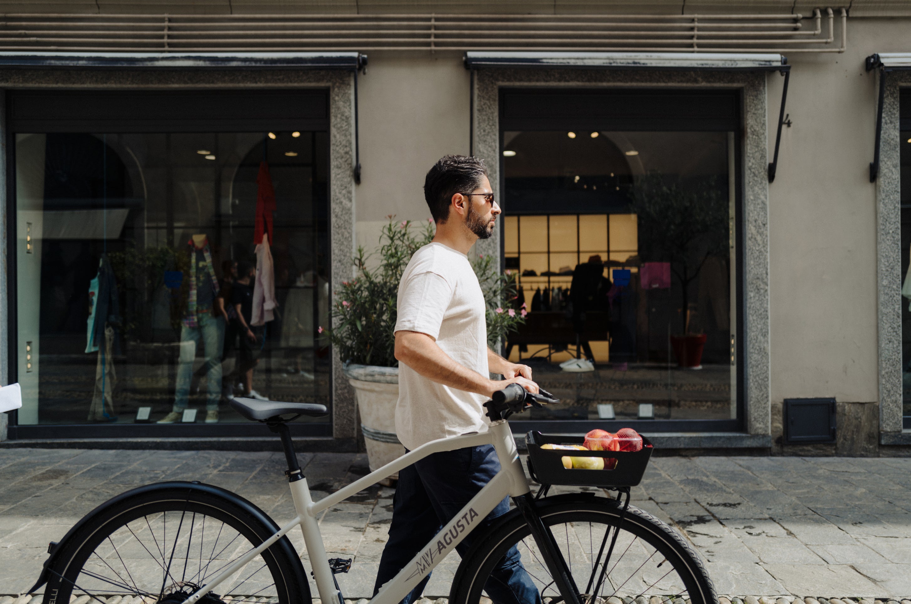 AMO XT6 — Urban comfort AMO XT6 — Urban comfort